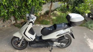 Piaggio Beverly 300i Tourer '10