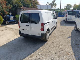 Κλούβα Opel 2019 Combo-thumb-2
