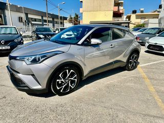 Toyota C-HR '19 Hybrid Style Selection