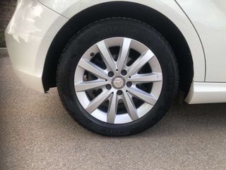 Mercedes-Benz A 180 2015 diesel-thumb-4