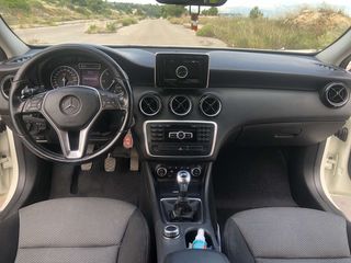 Mercedes-Benz A 180 2015 diesel-thumb-8