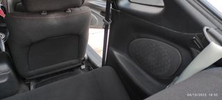 Hyundai Coupe 2002-thumb-22