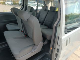 Hyundai H-1 2012-thumb-13