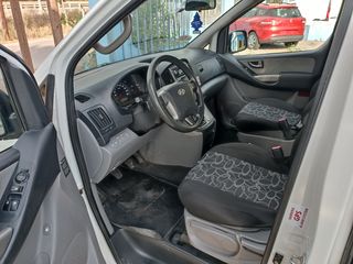 Hyundai H-1 2012-thumb-14