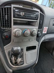 Hyundai H-1 2012-thumb-17