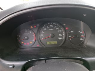 Hyundai H-1 2012-thumb-19