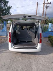 Hyundai H-1 2012-thumb-10