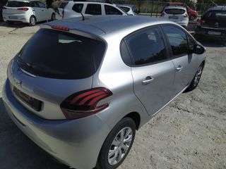 Peugeot 208 2018 1.6 blue hdi-thumb-1