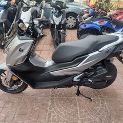 Voge 2026 SR1 125cc E5+-thumb-1