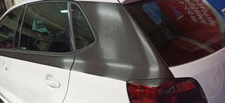 Volkswagen Polo 2011-thumb-12