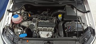 Volkswagen Polo 2011-thumb-18