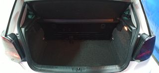 Volkswagen Polo 2011-thumb-19