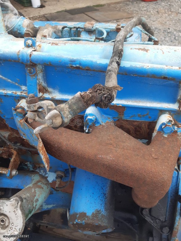 Ford 3000 κινητήρας 