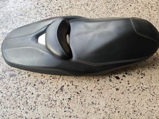 Σέλα Yamaha X-max 14-16-thumb-1