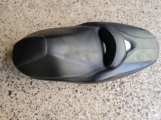Σέλα Yamaha X-max 14-16-thumb-4
