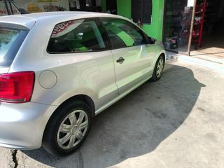 Volkswagen Polo 2014 1.4 TDI-thumb-4