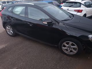 Volvo V40 Cross Country 2015 1.6D KINETIC AUTO XENON-thumb-4