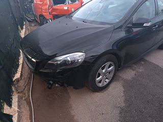 Volvo V40 Cross Country 2015 1.6D KINETIC AUTO XENON-thumb-1