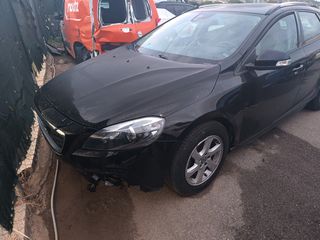Volvo V40 Cross Country 2015 1.6D KINETIC AUTO XENON-thumb-2