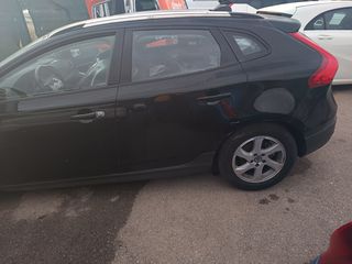 Volvo V40 Cross Country 2015 1.6D KINETIC AUTO XENON-thumb-7