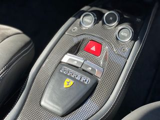Ferrari 458 Italia 2009-thumb-21