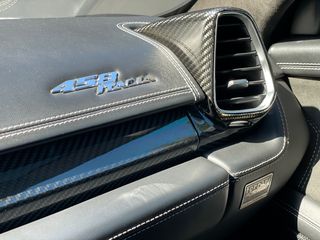 Ferrari 458 Italia 2009-thumb-22