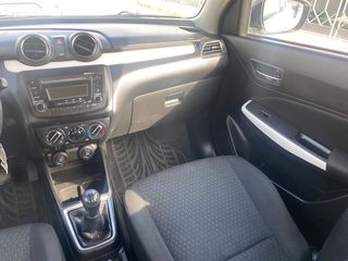 Suzuki Swift 2018-thumb-24
