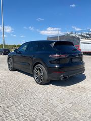 Porsche Cayenne 2020 HYBRID-thumb-5