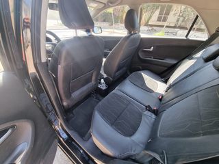 Kia Picanto 2013 1.2 FIFA WC  AUTOMATIC-thumb-7