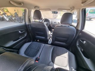 Kia Picanto 2013 1.2 FIFA WC  AUTOMATIC-thumb-8