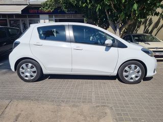 Toyota Yaris 2014  1.4 D-4D Cool-thumb-2