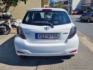 Toyota Yaris 2014  1.4 D-4D Cool-thumb-4