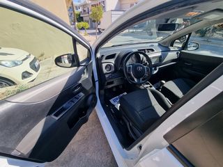 Toyota Yaris 2014  1.4 D-4D Cool-thumb-10