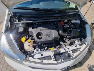 Toyota Yaris 2014  1.4 D-4D Cool-thumb-15