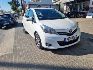 Toyota Yaris 2014  1.4 D-4D Life-thumb-1
