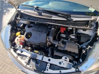 Toyota Yaris 2014  1.4 D-4D Life-thumb-13