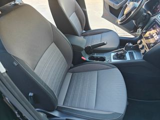 Skoda Octavia 2019 DSG AUTO AMBITION-thumb-12