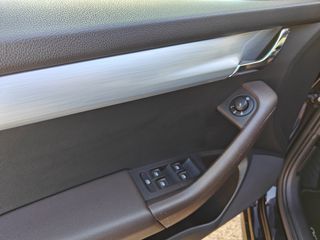 Skoda Octavia 2019 DSG AUTO AMBITION-thumb-16