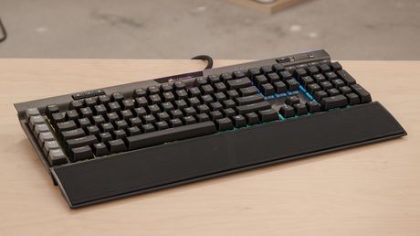 corsair k95 platinum gaming keyboard