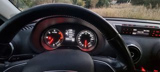 Audi A3 2014 Hatchback-thumb-3