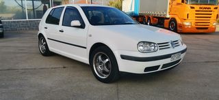 Volkswagen Golf '00 4