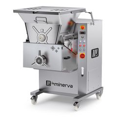 ΚΡΕΑΤΟΜΗΧΑΝΗ ΜΕ ΑΝΑΔΕΥΤΗΡΑ C/E 900 LA MINERVA