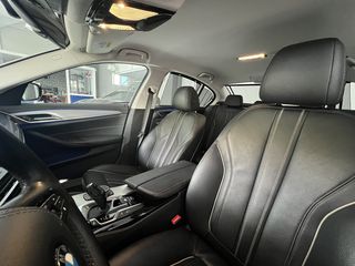 Bmw 530 2019 530e iPerfomance-thumb-19