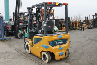 Κλαρκ 2023 CHL CPD18 A3LiH4 TFV4700 4V [2025]-thumb-2