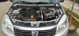 Dacia Sandero 2012-thumb-3