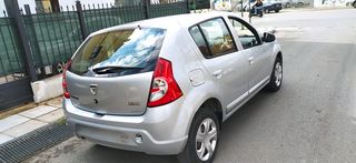 Dacia Sandero 2012-thumb-7