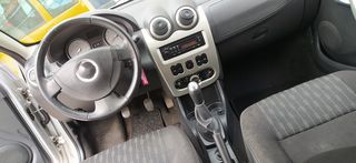 Dacia Sandero 2012-thumb-12