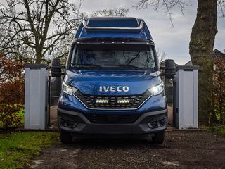 Σέτ τοποθέτησης γρίλιας για Iveco Daily (2019+) With 2 Triple-R 750 Elite 10136 Lumens