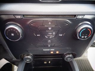 Pickup - Αγροτικό Ford 2017 RANGER*1ΚΑΜΠΙΝΟ*4Χ4*EURO6*ΑΒΑΦΟ-thumb-12