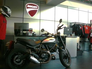 Ducati Scrambler '23 ICON 